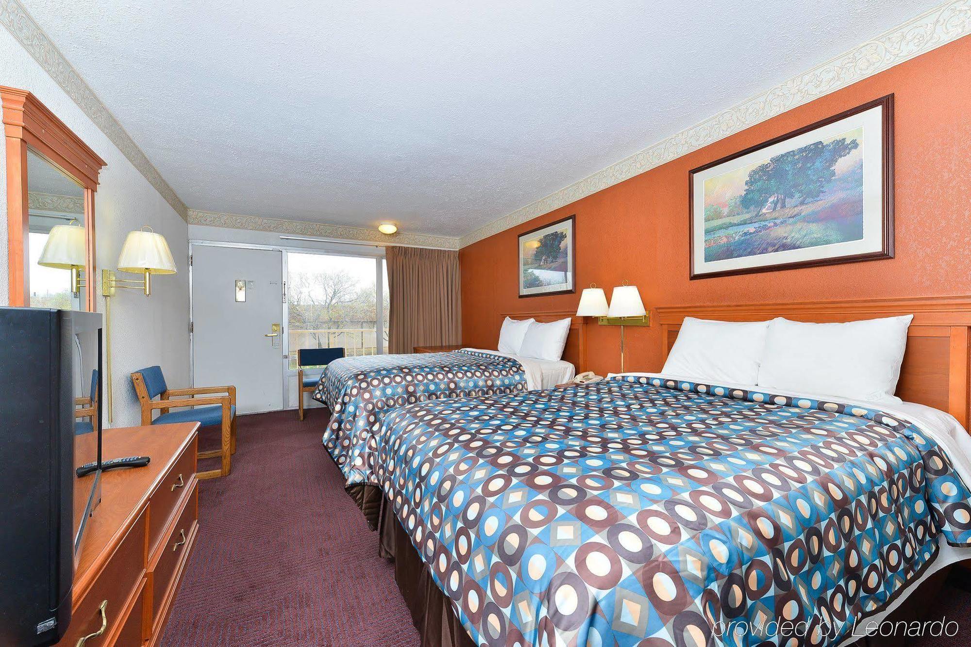 Red Roof Inn Indianapolis East Exterior foto